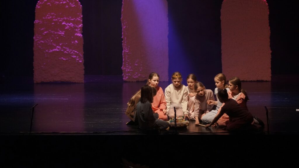 TEATRALNA WIECZORYNKA